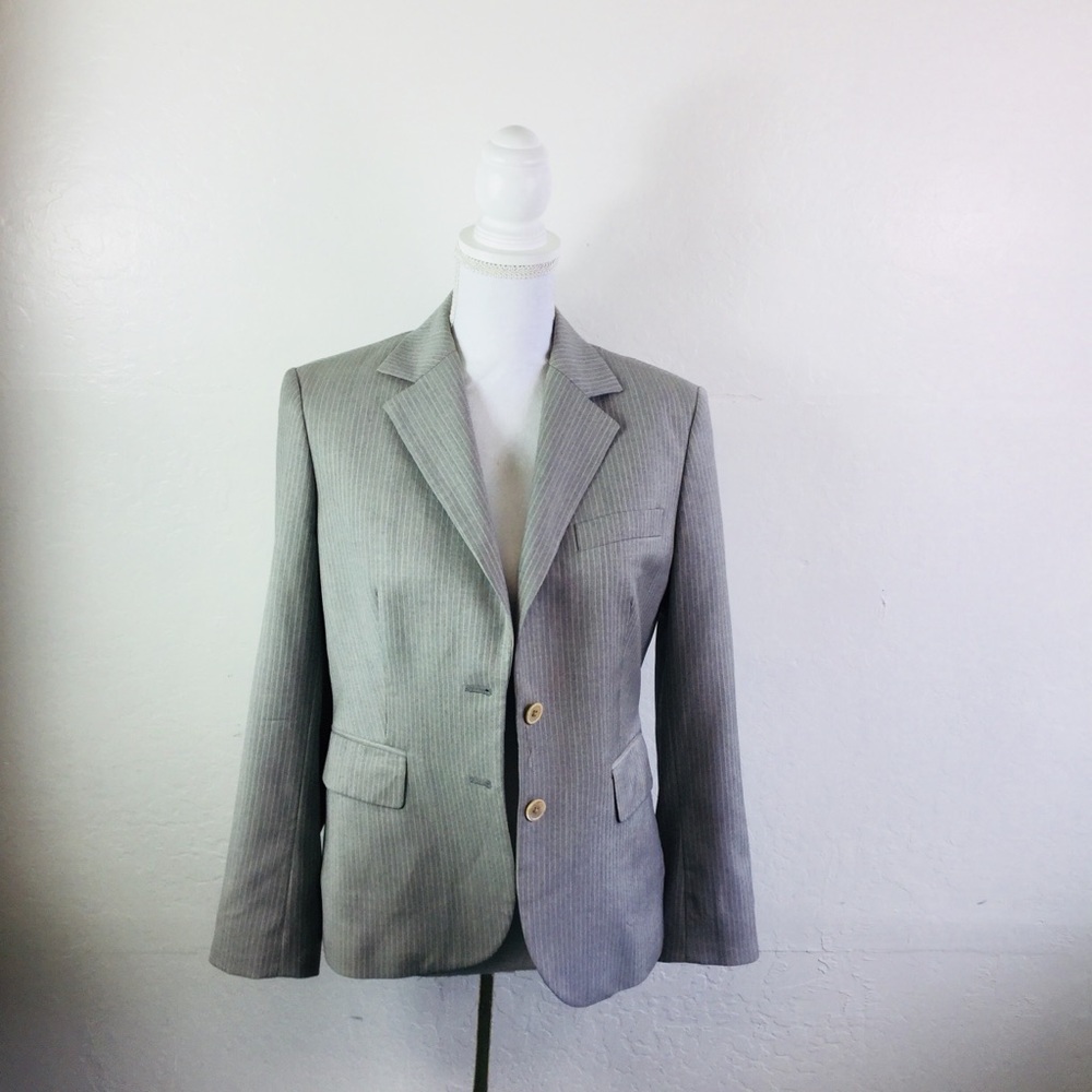 Classic Brooks brothers VINTAGE pin stripe suit